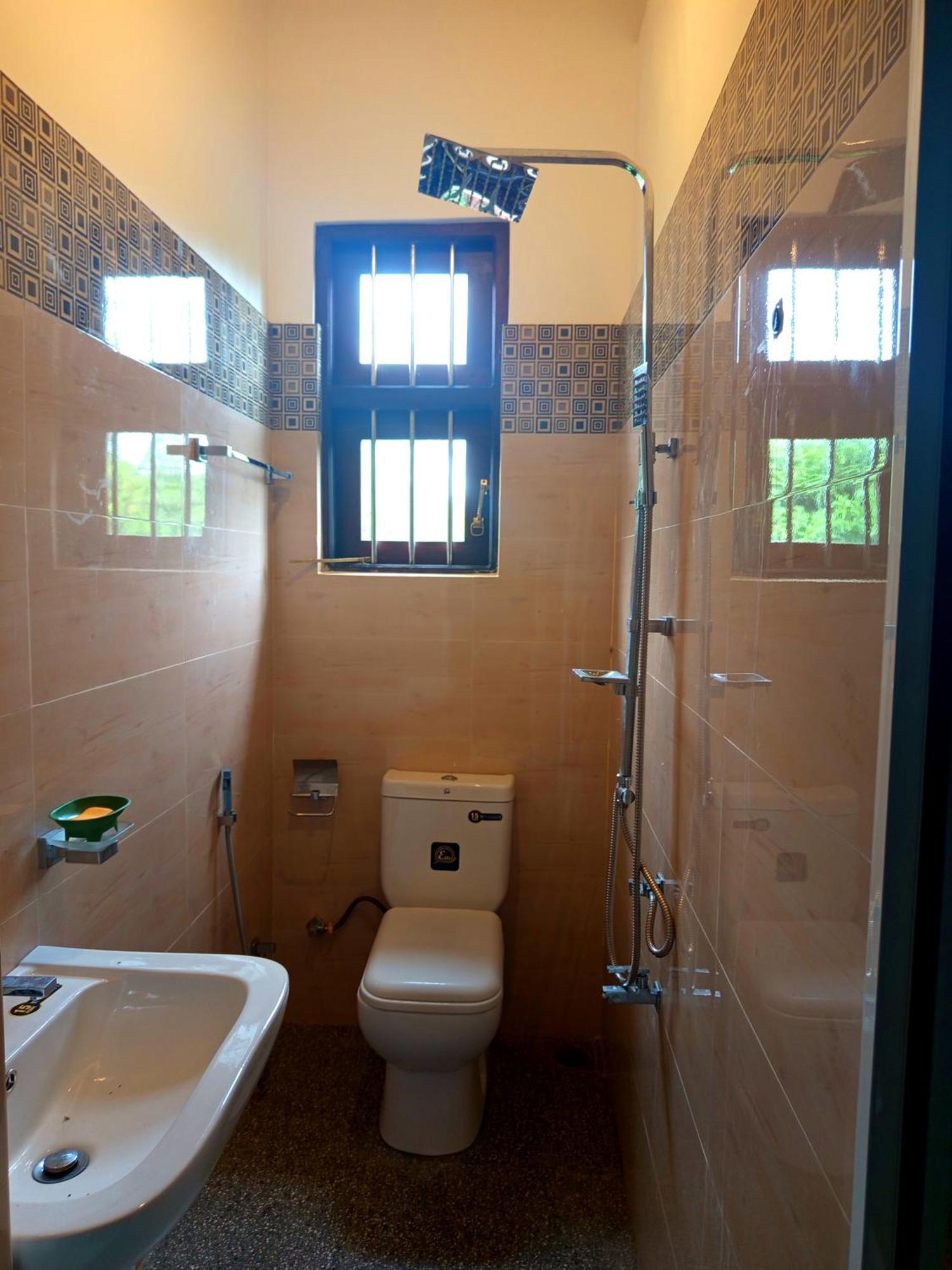 Olu Bunk Apartment Диквела Екстериор снимка